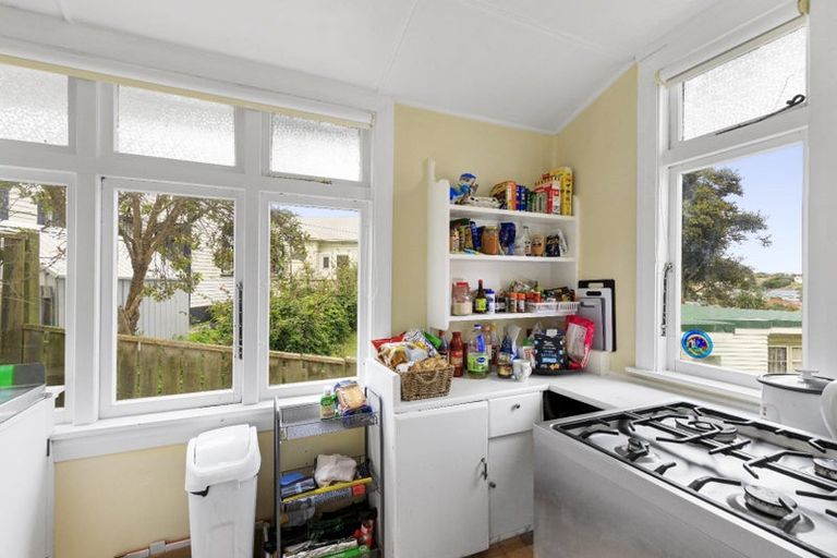 Photo of property in 1/28 Ribble Street, Island Bay, Wellington, 6023