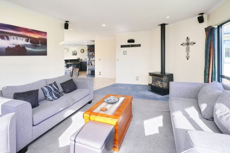 Photo of property in 14 Pascoe Drive, Woodend, 7610