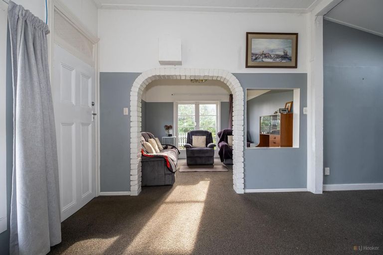 Photo of property in 209 Talbot Street, Geraldine, 7930