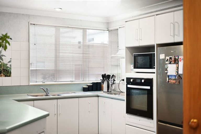 Photo of property in 9 Kelvin Place, Hamilton East, Hamilton, 3216