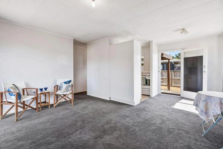 Photo of property in 12 Moki Place, Ruakaka, 0116