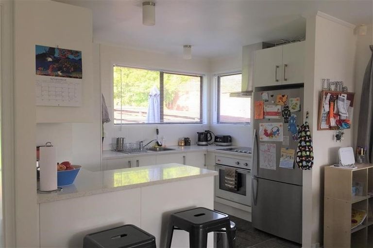 Photo of property in 20 Pahi Place, West Harbour, Auckland, 0618