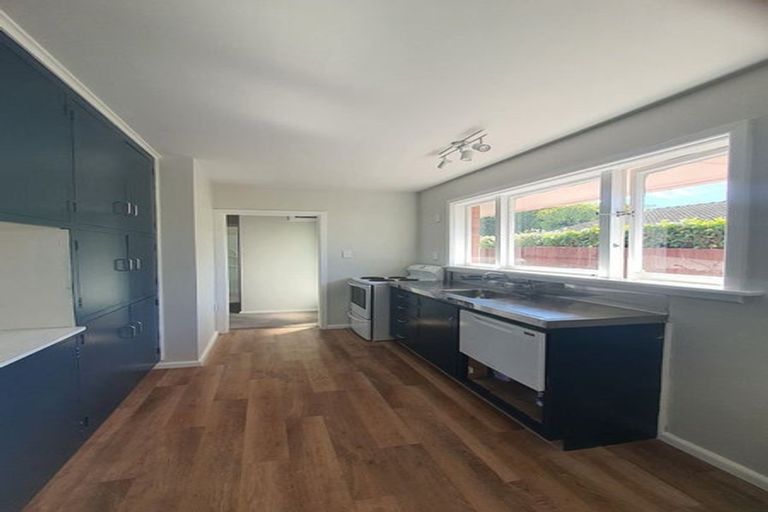 Photo of property in 2/42 Raxworthy Street, Ilam, Christchurch, 8041