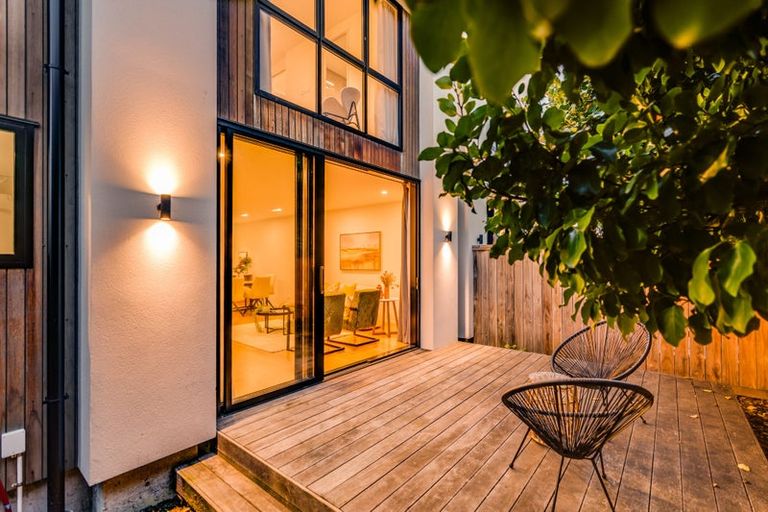 Photo of property in 1031b Colombo Street, St Albans, Christchurch, 8014