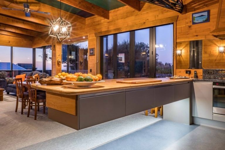 Photo of property in 88a Paetawa Road, Peka Peka, Waikanae, 5391