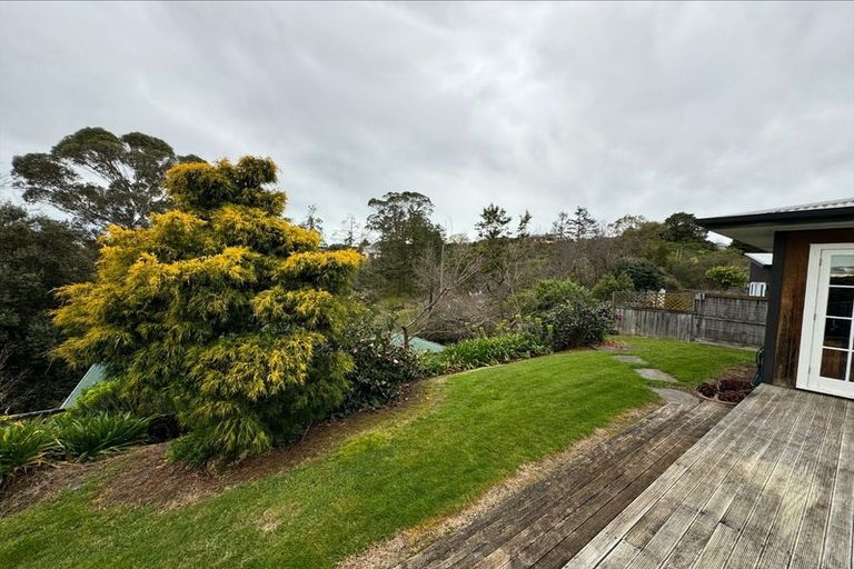 Photo of property in 15 Awarua Crescent, Havelock North, 4130