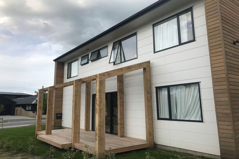 Photo of property in 16 Cheltenham Road, Lower Shotover, Queenstown, 9304