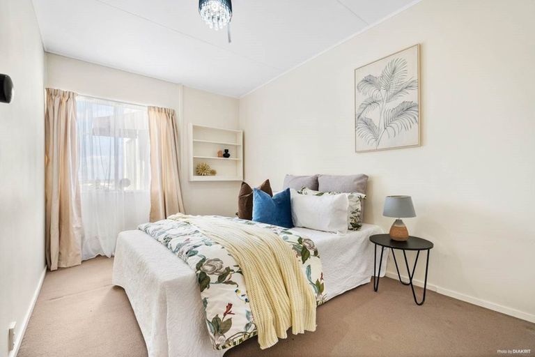 Photo of property in 2/21 Aliford Avenue, One Tree Hill, Auckland, 1061