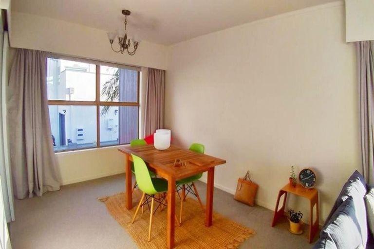 Photo of property in 2/3 Rahopara Street, Castor Bay, Auckland, 0620