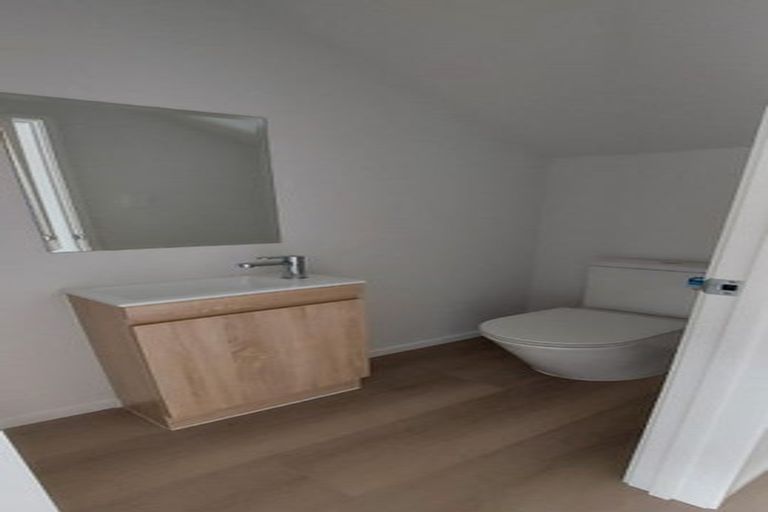 Photo of property in 708a Te Atatu Road, Te Atatu Peninsula, Auckland, 0610