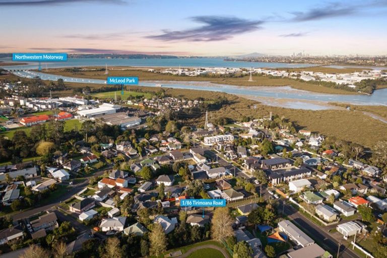 Photo of property in 1/86 Tirimoana Road, Te Atatu South, Auckland, 0602