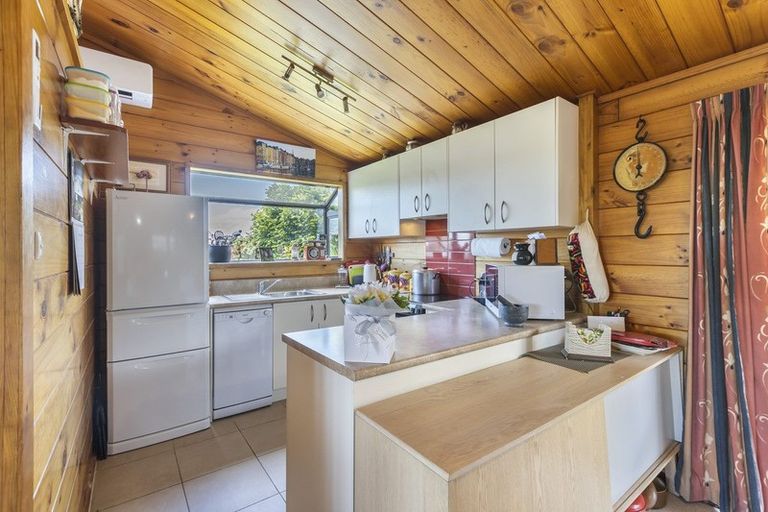 Photo of property in 37b Albatross Road, Red Beach, 0932