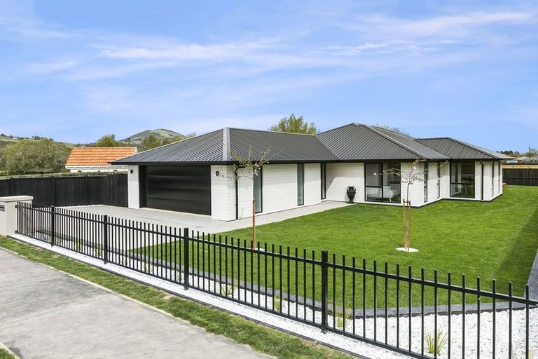 Photo of property in 141 Wingatui Road, Mosgiel, 9024