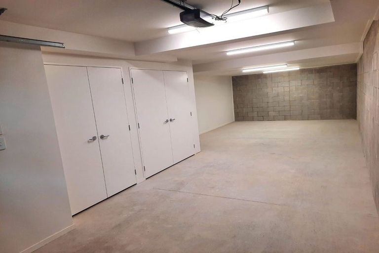 Photo of property in 15 Ara Mara Hua, Henderson, Auckland, 0612