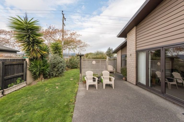 Photo of property in 2 Ernest Place, Brightwater, 7022