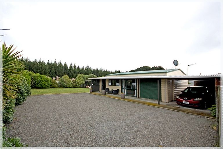 Photo of property in 2079 Tangimoana Road, Tangimoana, Palmerston North, 4473