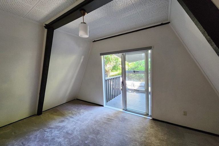 Photo of property in 3/45 Airlie Road, Plimmerton, Porirua, 5026