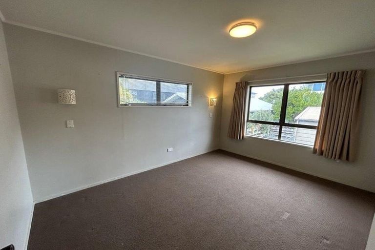 Photo of property in 1050 Papamoa Beach Road, Papamoa Beach, Papamoa, 3118