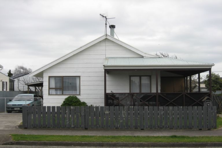 Photo of property in 56 Wilton Street, Levin, 5510