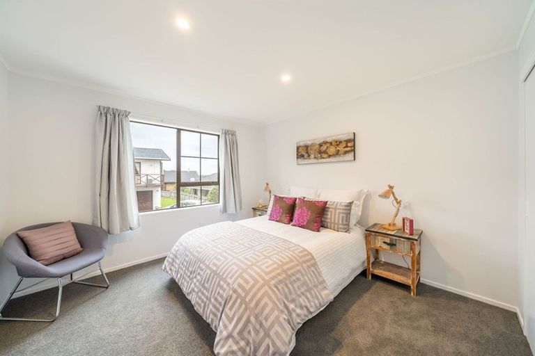 Photo of property in 62 Cortina Avenue, Johnsonville, Wellington, 6037