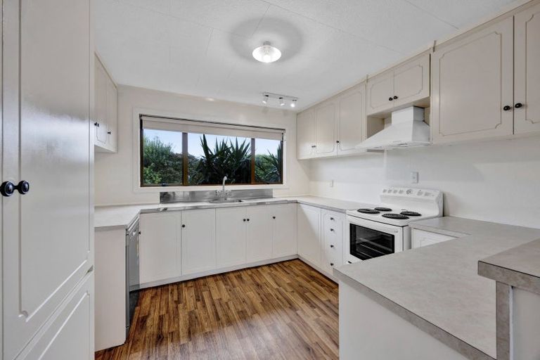 Photo of property in 10 Silvan Place, Bell Block, New Plymouth, 4312