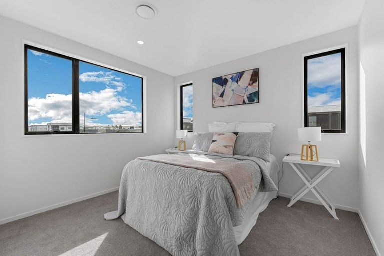 Photo of property in 20 Corporal Street, Papakura, 2110