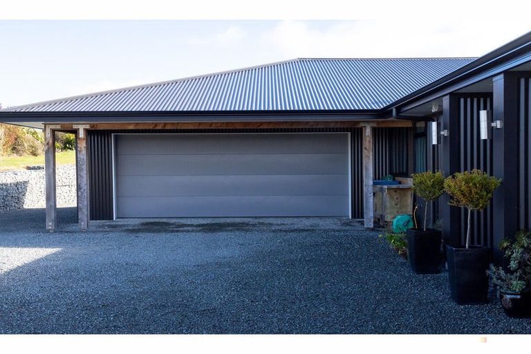 Photo of property in 56 Greenvale Road, Geraldine, 7991