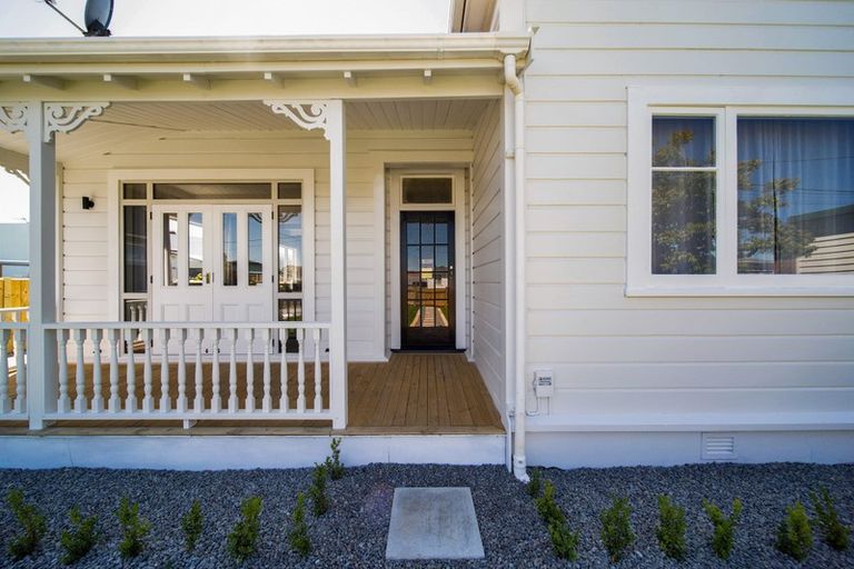 Photo of property in 56 Vogel Street, Hawera, 4610