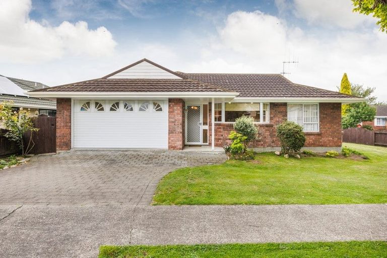 Photo of property in 9 Churchill Avenue, Hokowhitu, Palmerston North, 4410