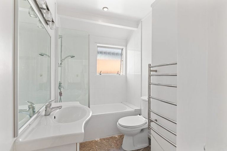 Photo of property in 4/77 Nile Road, Milford, Auckland, 0620