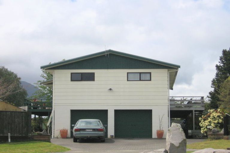 Photo of property in 5 Ascot Close, Richmond Heights, Taupo, 3330