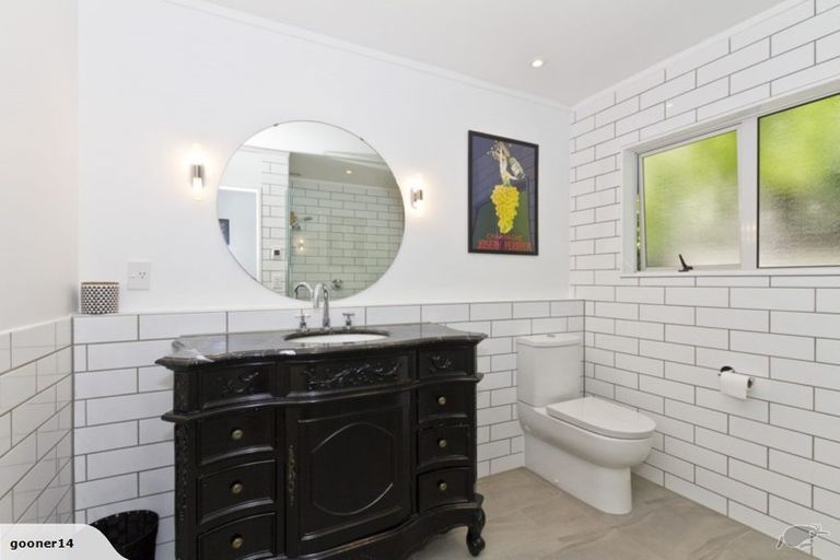 Photo of property in 22 Palmgreen Court, Stanmore Bay, Whangaparaoa, 0932