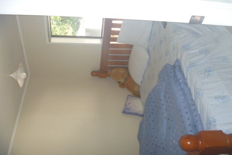 Photo of property in 1/2 Walter Strevens Drive, Conifer Grove, Takanini, 2112