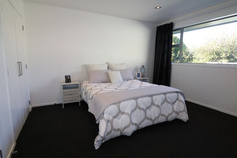 Photo of property in 92 Douglas Street, Highfield, Timaru, 7910