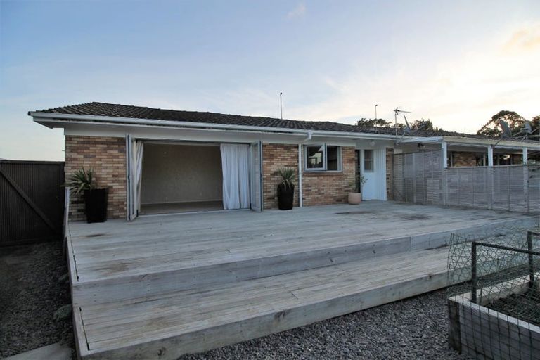 Photo of property in 1/11 Troon Place, Papatoetoe, Auckland, 2025