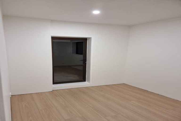 Photo of property in 46 Waller Avenue, Bucklands Beach, Auckland, 2012