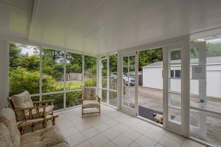 Photo of property in 173 State Highway 1, Waikanae, 5391