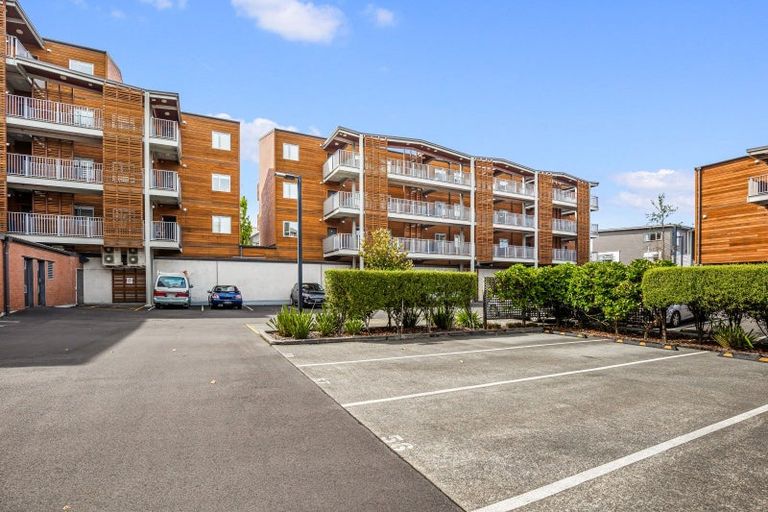 Photo of property in 203/160b Hobsonville Point Road, Hobsonville, Auckland, 0616