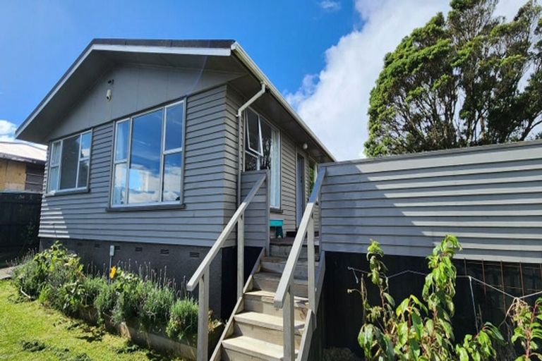 Photo of property in 55 Marama Crescent, Spotswood, New Plymouth, 4310