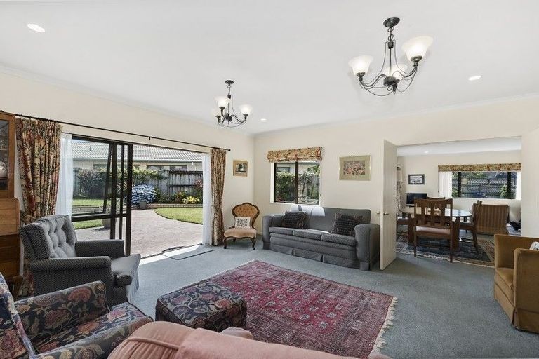 Photo of property in 50 Keswick Crescent, Huntington, Hamilton, 3210