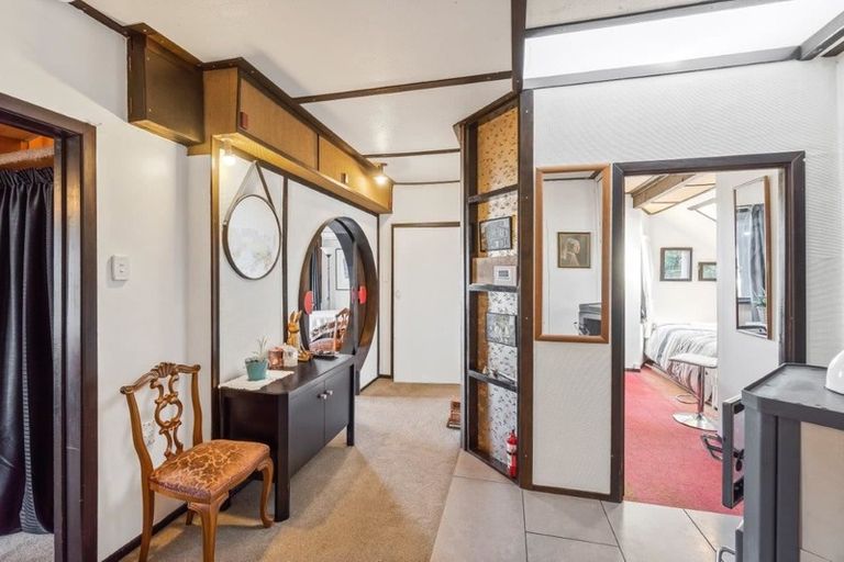 Photo of property in 10 Bridle Path, Lyttelton, 8082