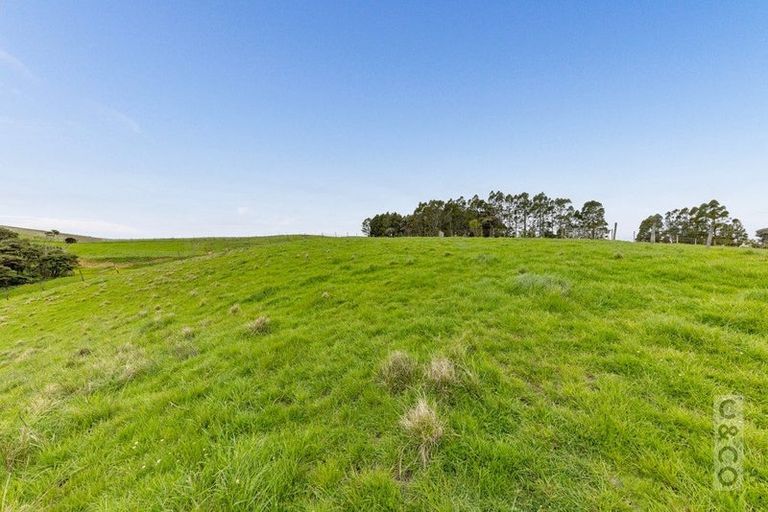 Photo of property in 25 School Road, Waimauku, 0881