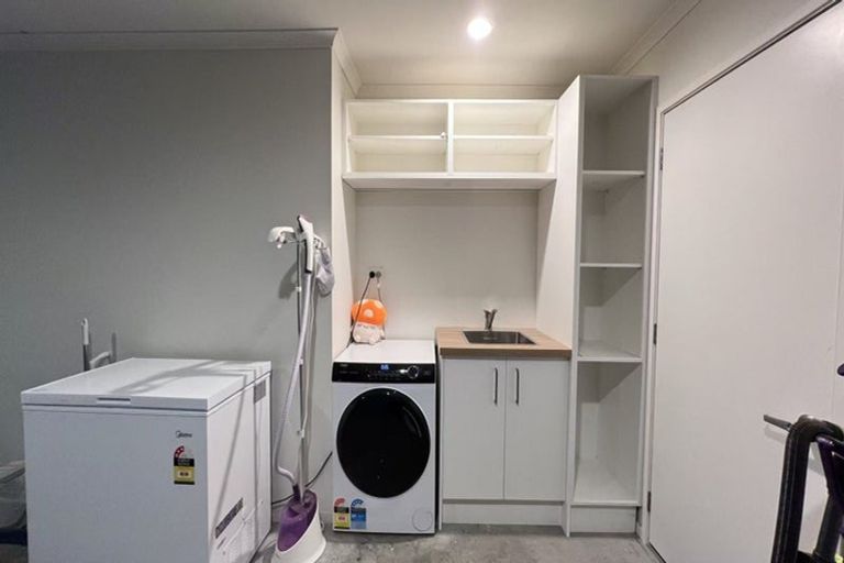 Photo of property in 43 Maclaren Road, Wigram, Christchurch, 8042