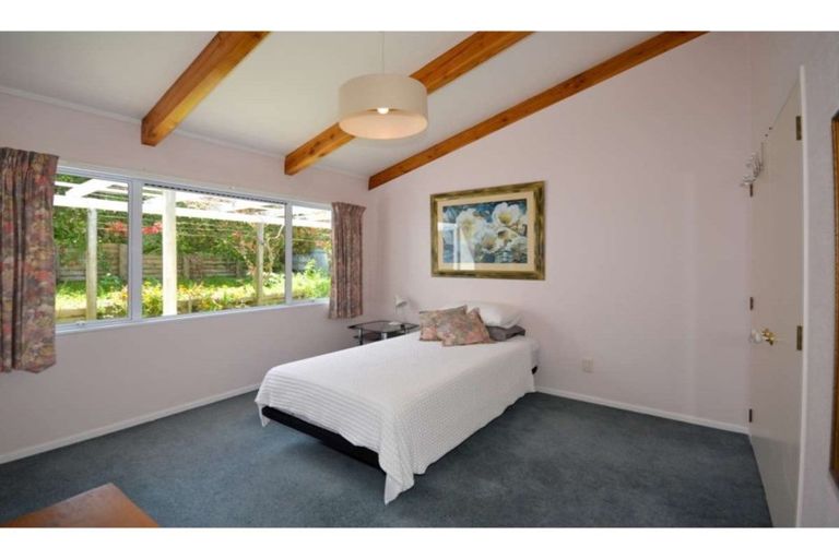 Photo of property in 61 Doves Bay Road, Kerikeri, 0294