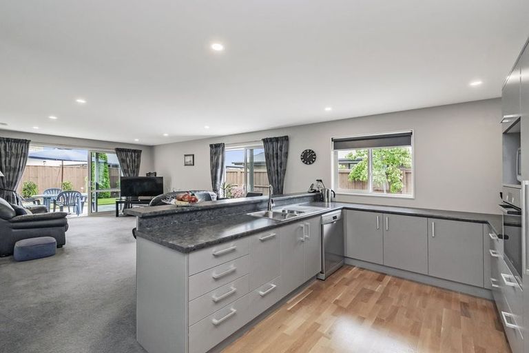 Photo of property in 35 Burford Way, Rolleston, 7615