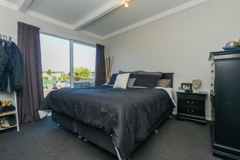 Photo of property in 8 Bristol Street, Tamatea, Napier, 4112