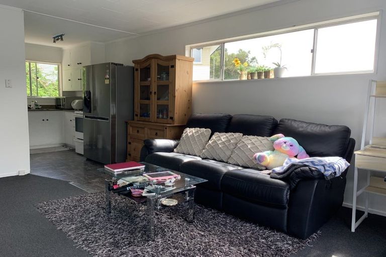 Photo of property in 21b Bird Grove, Stokes Valley, Lower Hutt, 5019