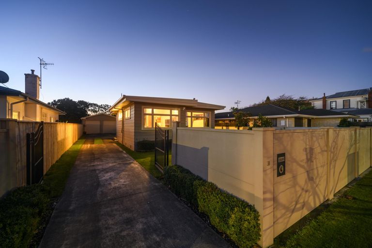 Photo of property in 30 Guy Avenue, Takaro, Palmerston North, 4410