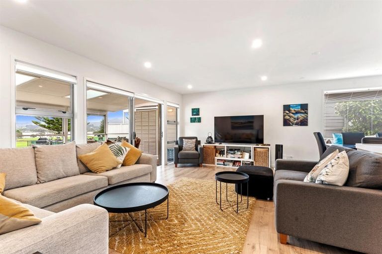 Photo of property in 70 Omaha Drive, Omaha, 0986