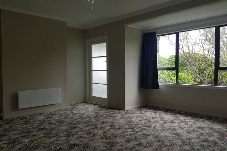 Photo of property in 126a Seaview Road, Westown, New Plymouth, 4310